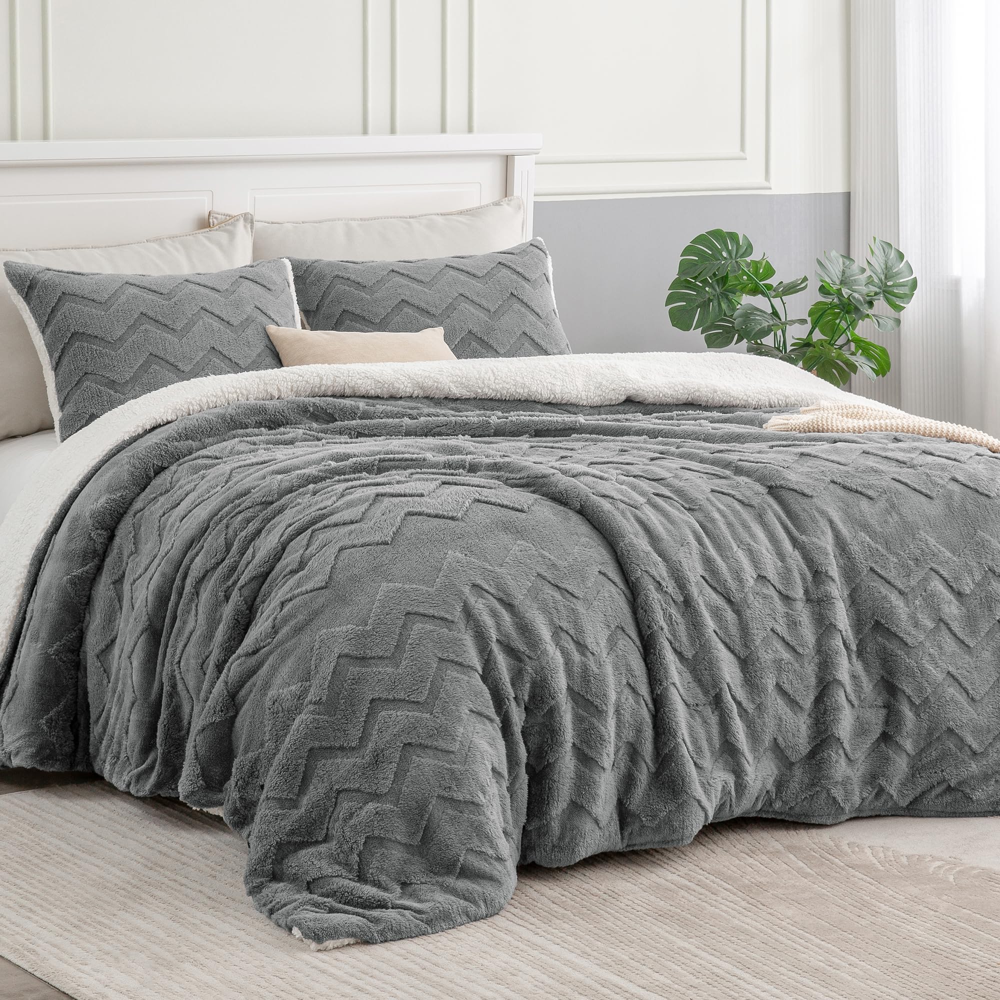 Fluffy Queen Comforter Set - Super Soft Sherpa Grey Comforter for Queen Size Bed