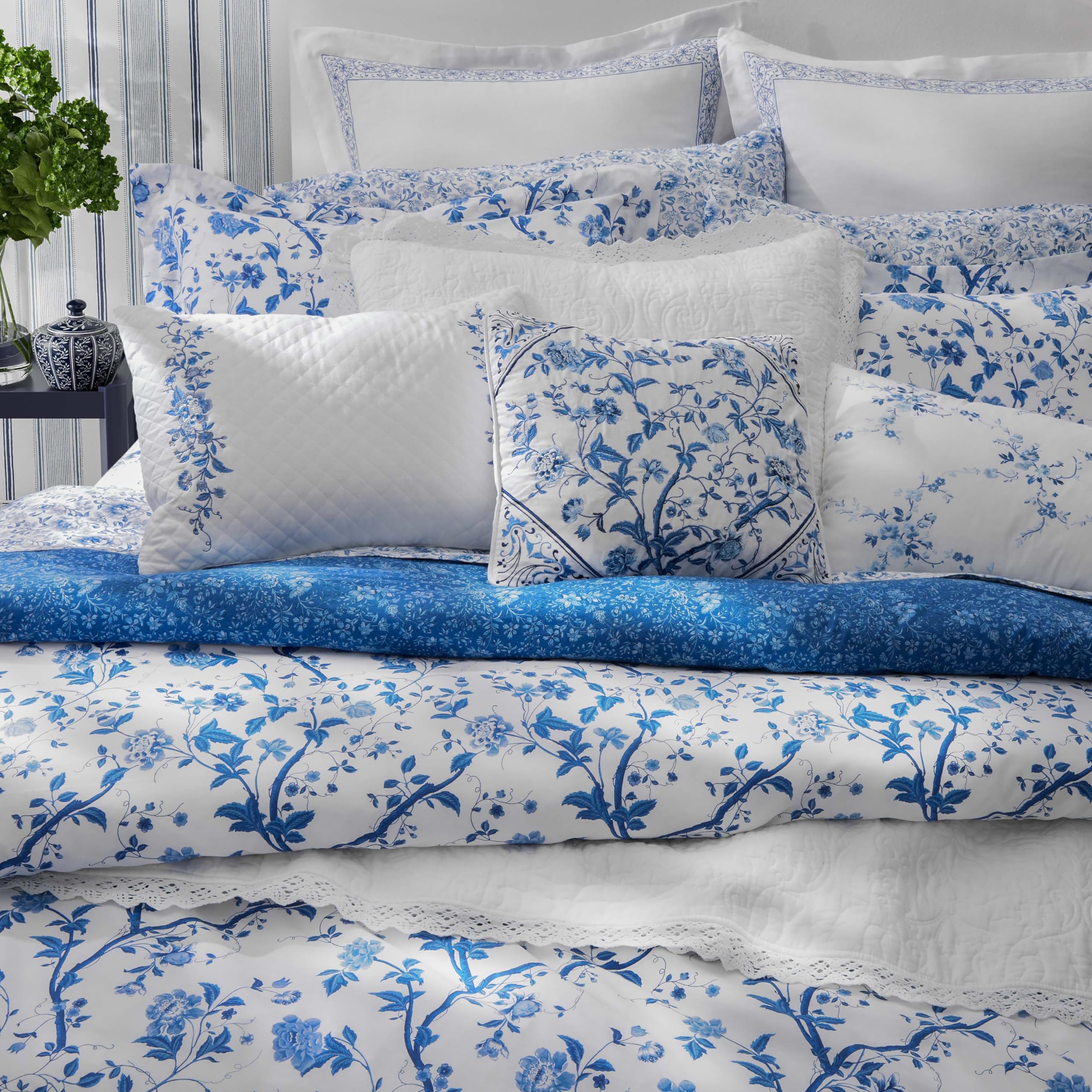 King Comforter Set, Cotton Bedding with Matching Shams & Bed Skirt, Stylish Home Decor