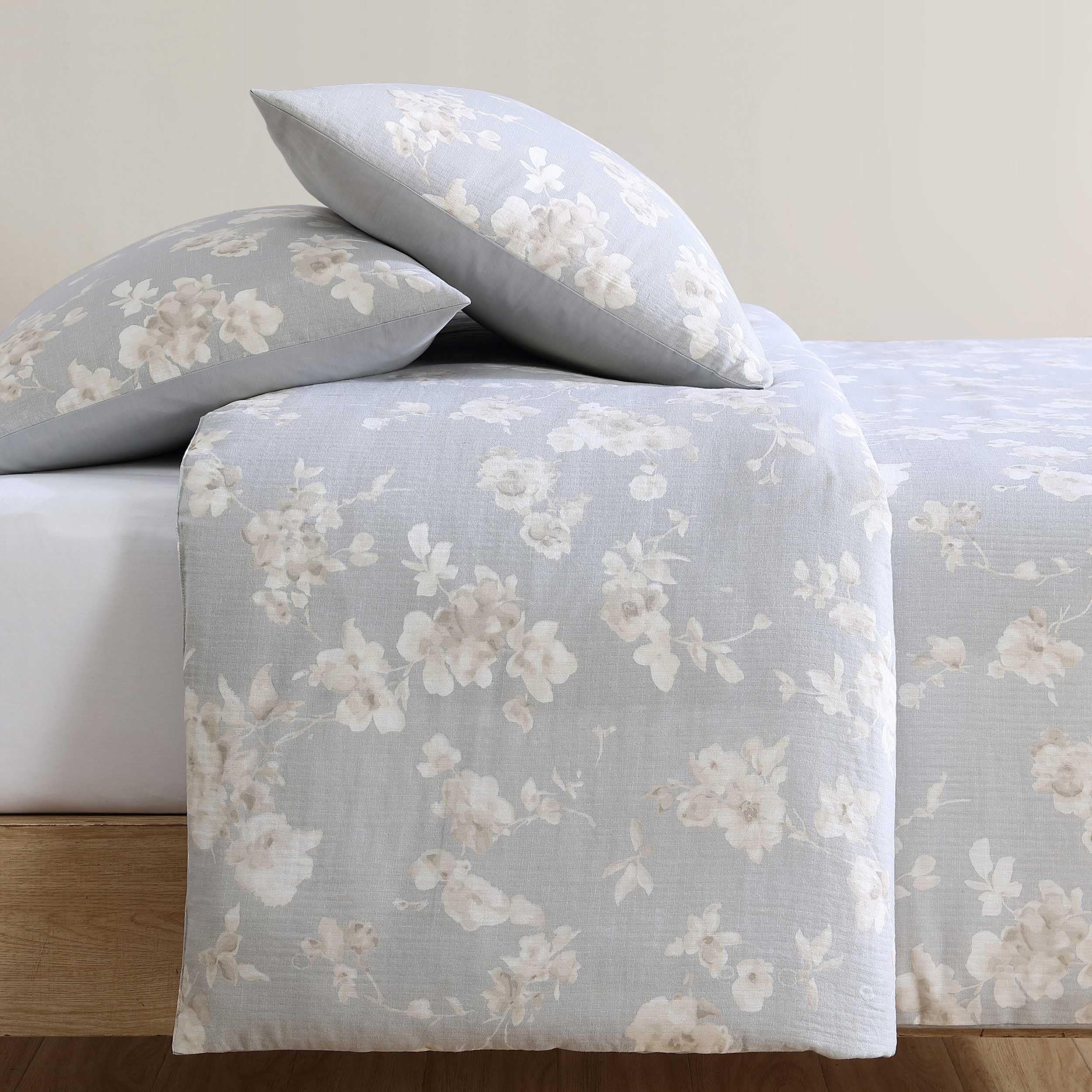 Set, Super Soft Cotton Bedding with Matching Shams