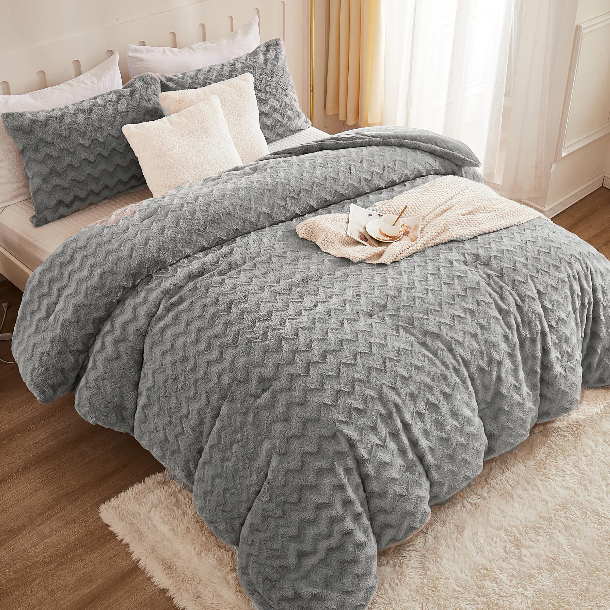 Grey Fleece Comforter Set Queen Size, 3 Pieces Fuzzy Fluffy Faux Fur Bedding Comforter Set for Queen Bed