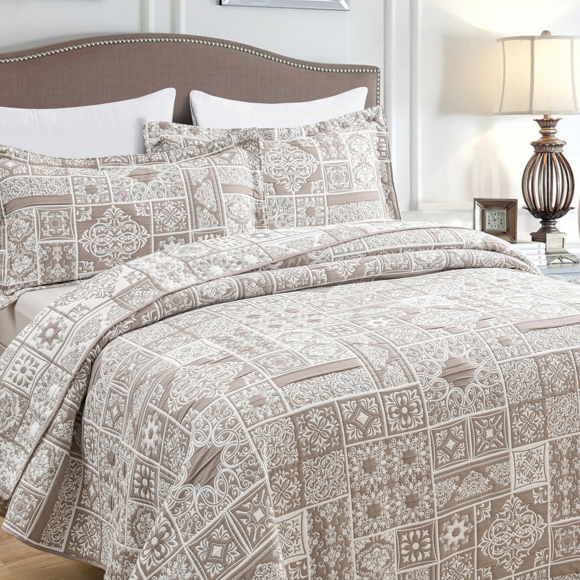 Asuexpect 3 Piece Patchwork Quilt Sets King Size, Boho Reversible Jacquard Quilts Bedding Set for All Season, Soft Lightweight Comforter Bedspread Coverlet Set (106''x96'') with 2 Shams, Brown