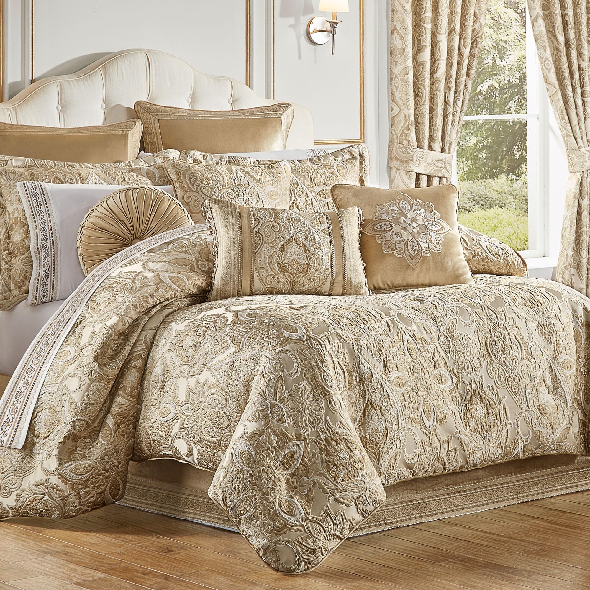 Albany 4-Piece King Comforter Set - Champagne Damask Bedding
