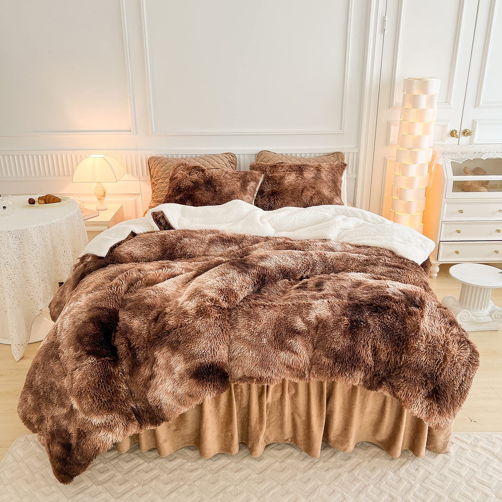 Faux Fur Shaggy Comforter Set King - 3 Piece White & Khaki Sherpa Duvet