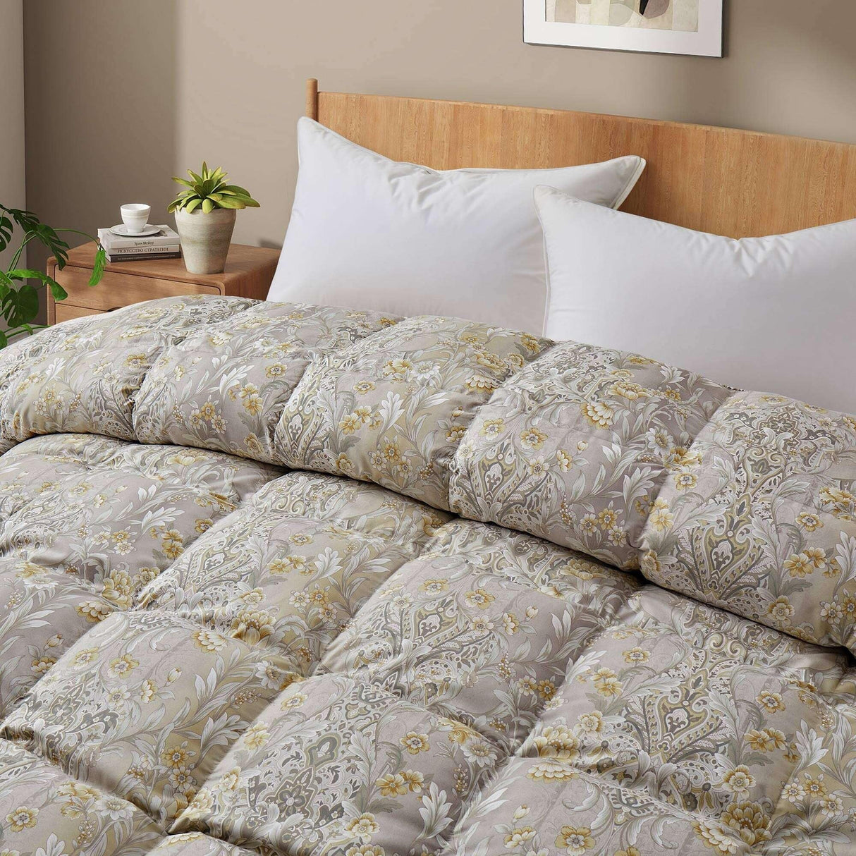 Paisley Floral Botanical Pattern White Goose Feather Comforter California King