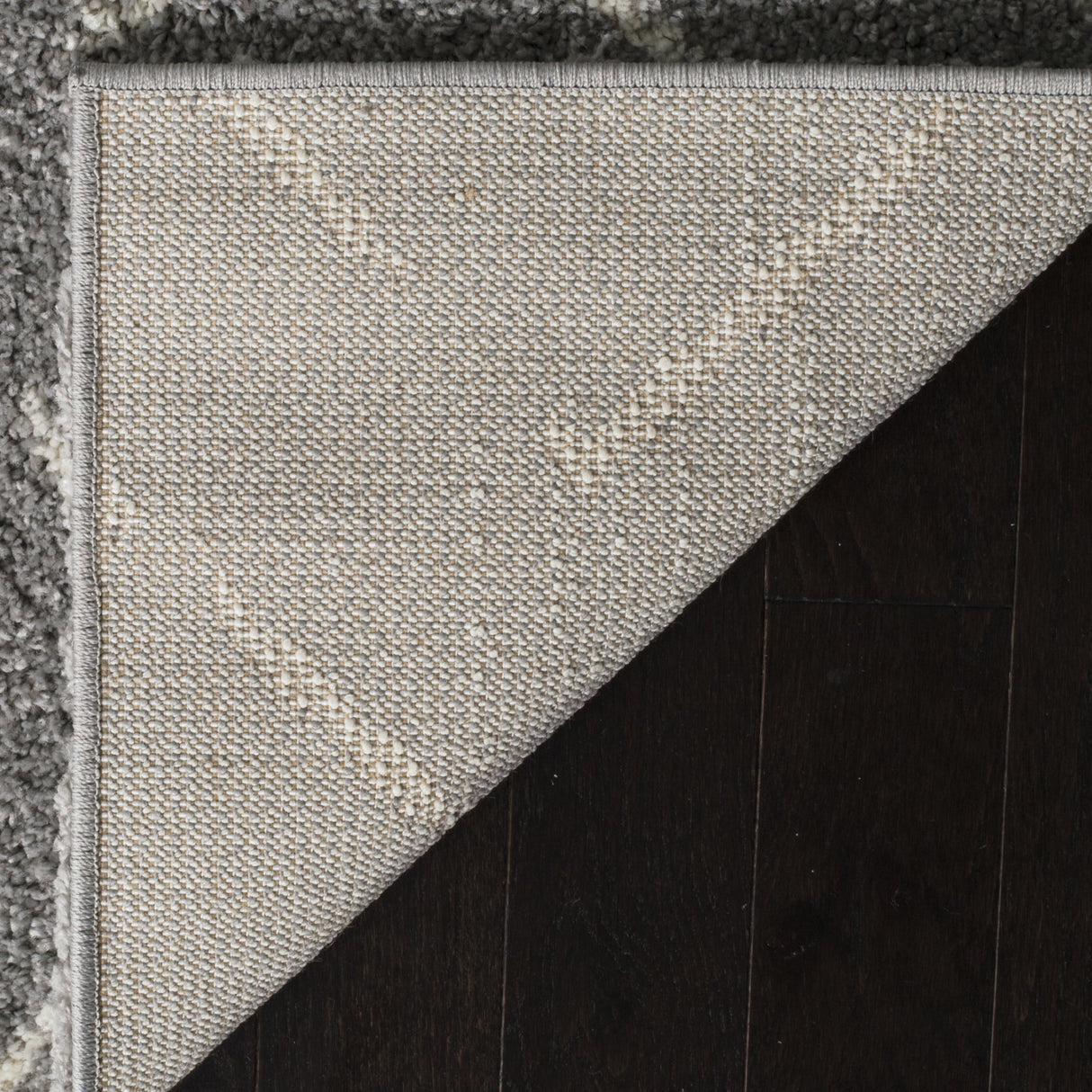 SAFAVIEH Arizona Shag Collection Area Rug - 6'7" Square, Ivory & Beige, Moroccan Design, Non-Shedding & Easy Care, 1.6-inch Thick Ideal for High Traffic Areas in Living Room, Bedroom (ASG743A)