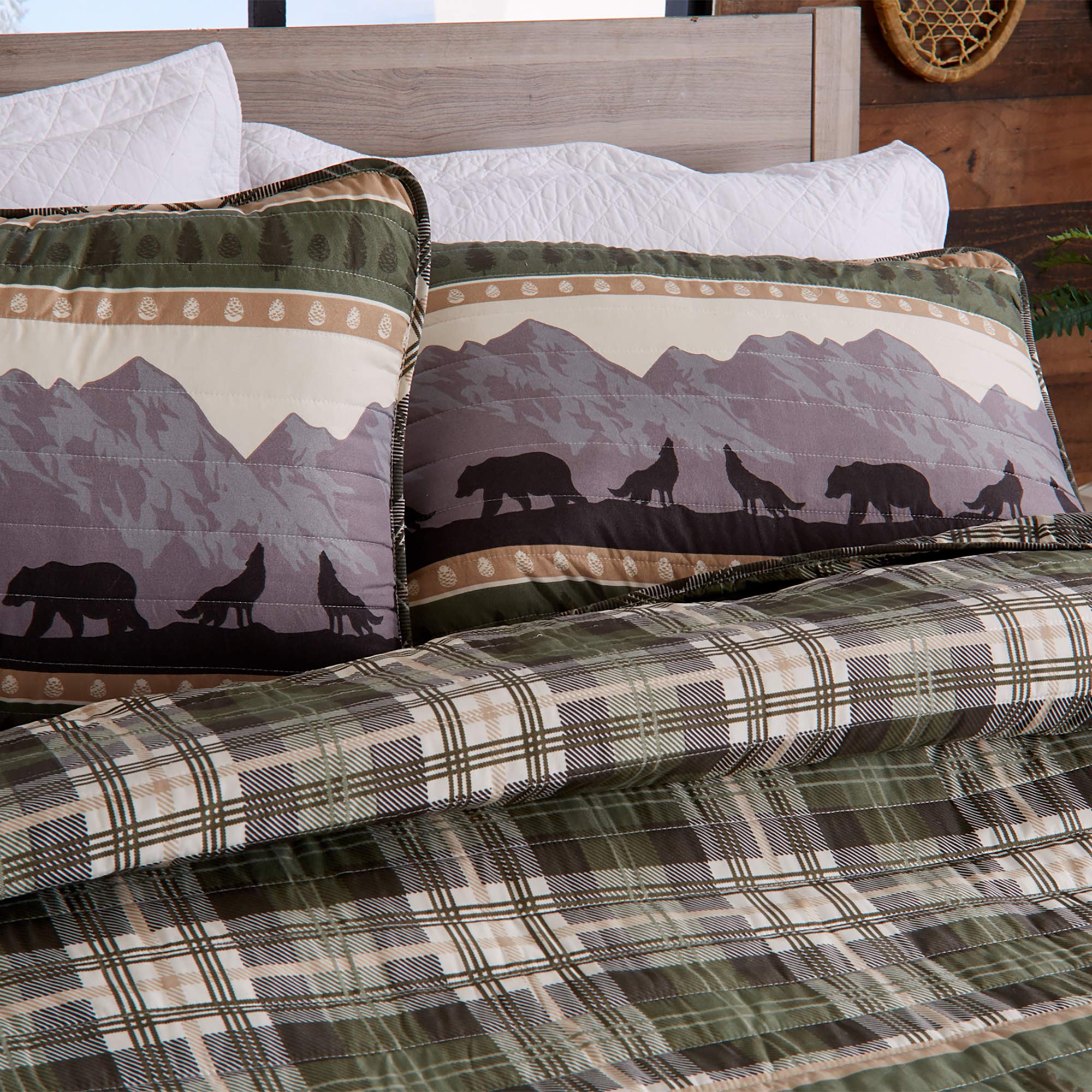 2-Piece Reversible Rustic Lodge Bedspread Quilt with 1 Sham. All-Season Quilt Set.