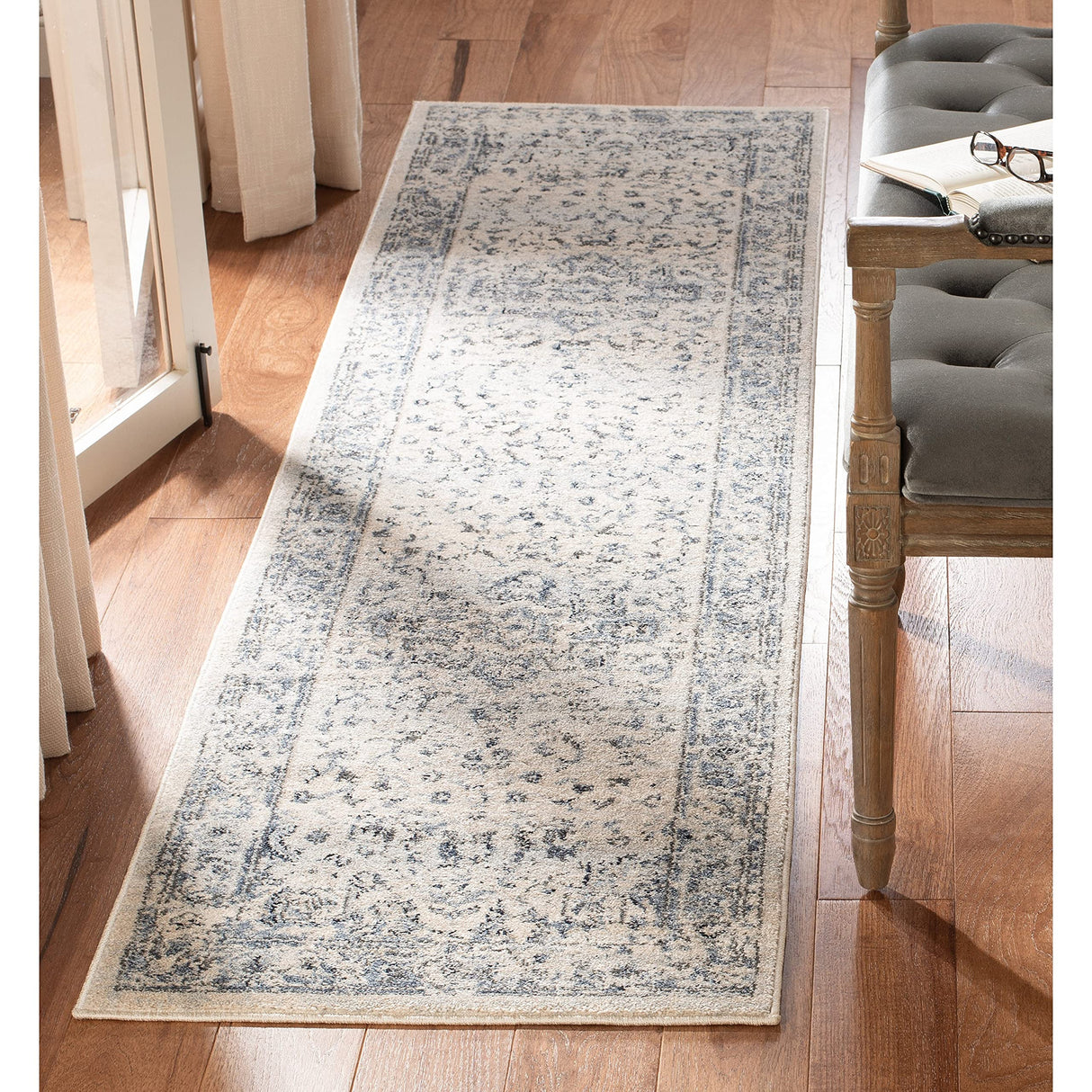 SAFAVIEH Charleston Collection Area Rug - 8' x 10', Grey & Dark Grey, Oriental Distressed Design, Non-Shedding & Easy Care, Ideal for High Traffic Areas in Living Room, Bedroom (CHL411F)