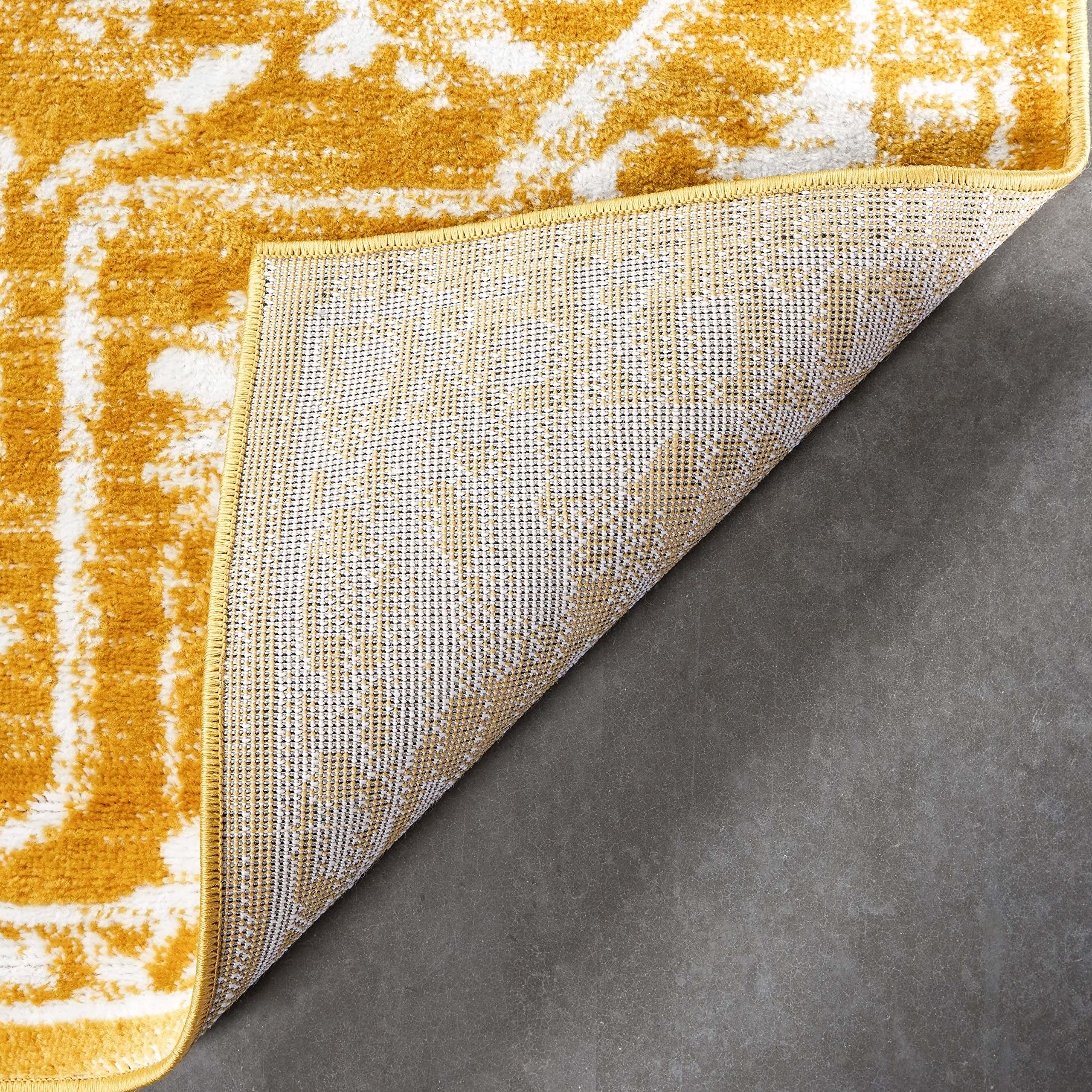 Dazzle DISA Vintage Medallion Gold Soft 7'10" x 9'10" Area Rug