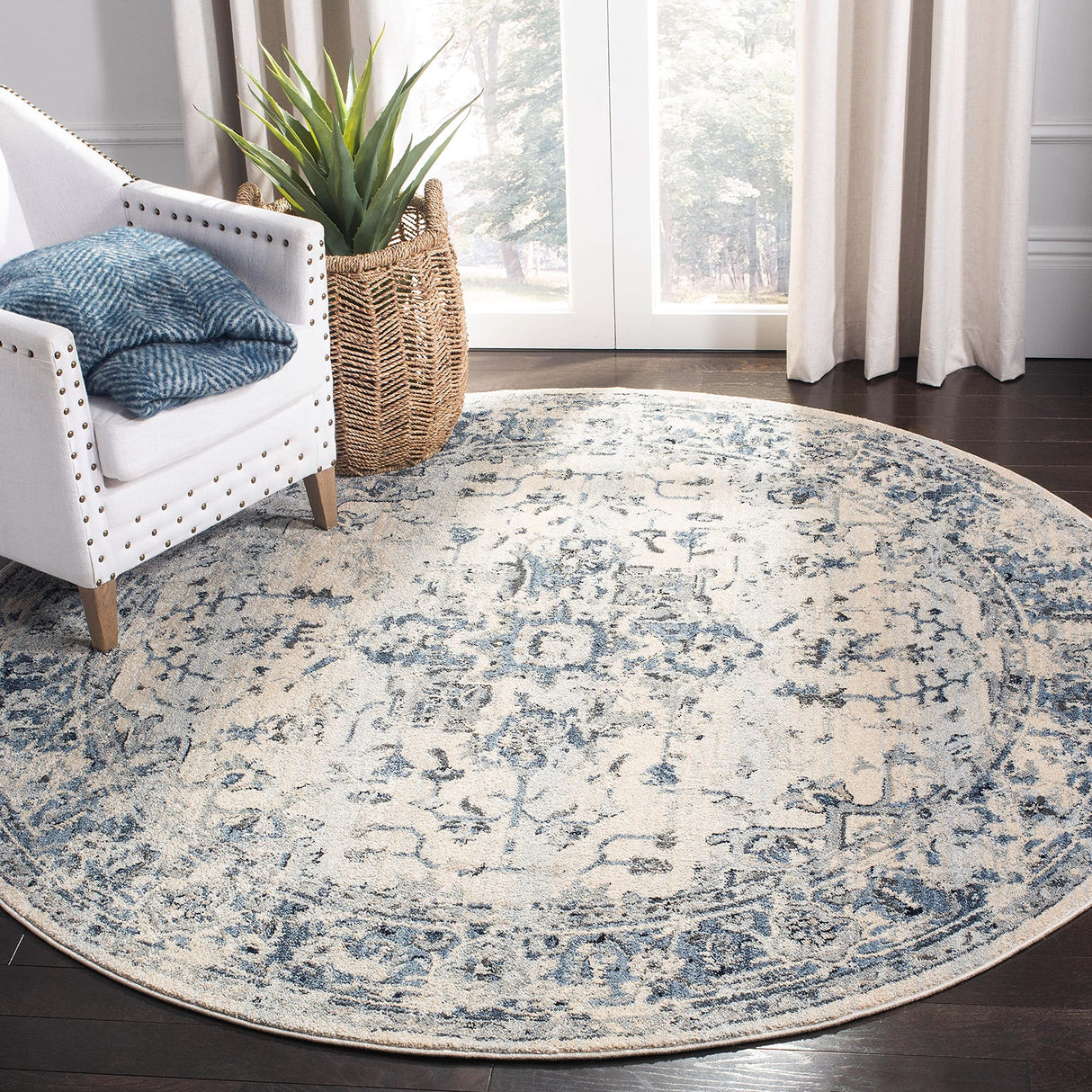 SAFAVIEH Charleston Collection Area Rug - 8' x 10', Grey & Dark Grey, Oriental Distressed Design, Non-Shedding & Easy Care, Ideal for High Traffic Areas in Living Room, Bedroom (CHL411F)