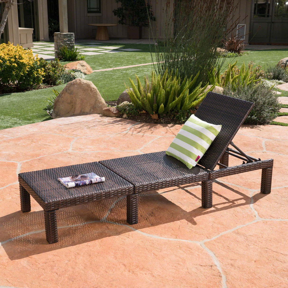 Jamaica Outdoor Wicker Chaise Lounge without Cushion, Multibrown