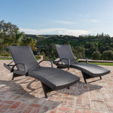 Knight Home 571 Salem Chaise Lounge
