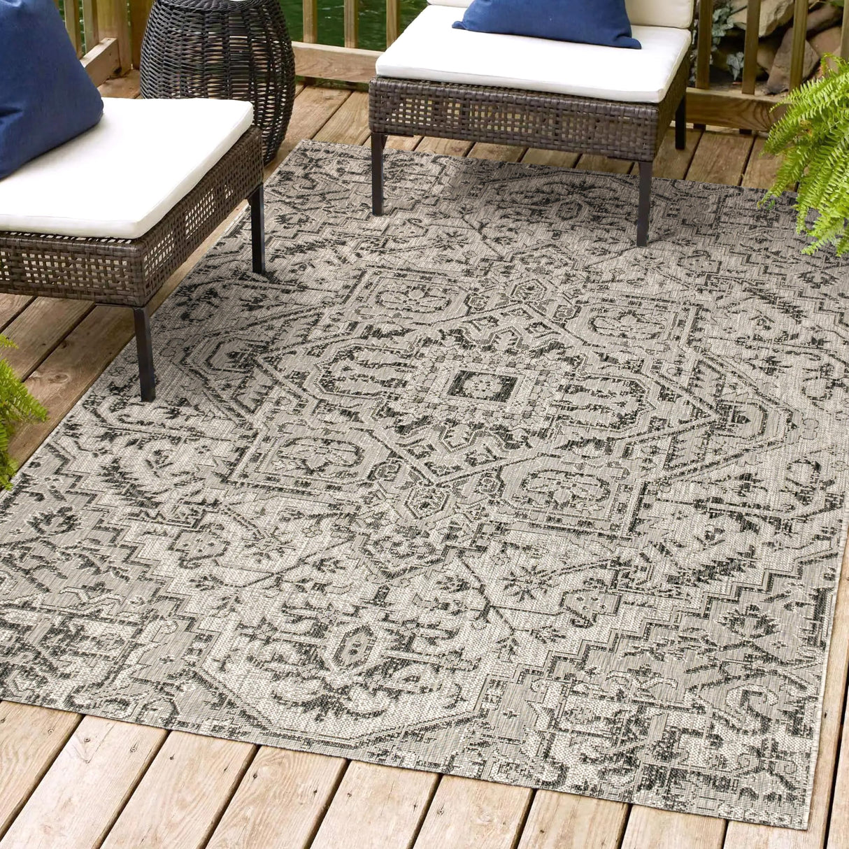 SMB105D-8 Estrella Bohemian Medallion Textured Weave Indoor/Outdoor Black/Gray 8