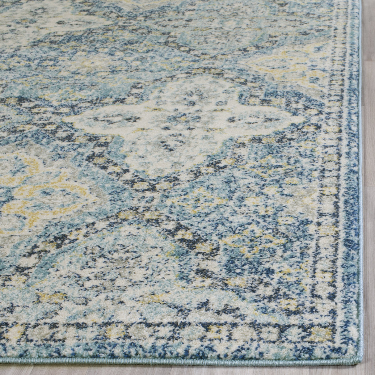 SAFAVIEH Evoke Collection 2'2" x 4' Light Blue/Ivory EVK274C Boho Trellis Non-Shedding Living Room Bedroom Accent Rug