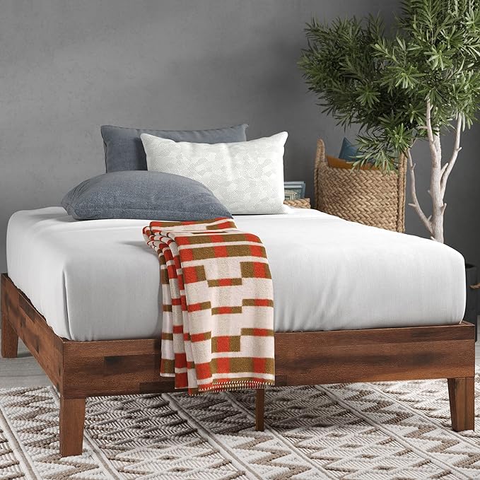 Wen Deluxe Wood Platform Bed Frame / Solid Wood Foundation