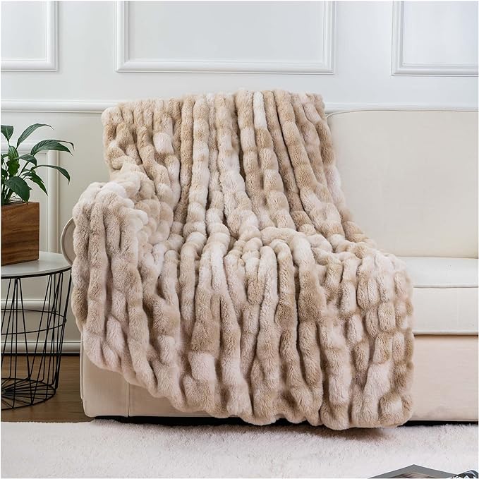 Luxury Faux Fur Throw Blanket, Soft Cozy Mink Fur Blanket for Couch, Sofa, Chair