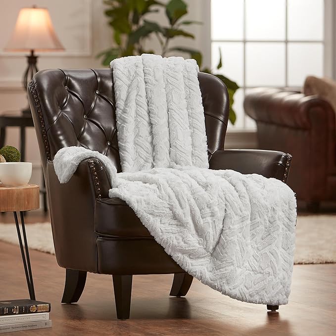 Premium Soft Cloud Faux Fur Throw Blanket - Plush, Soft Sherpa & Minky Blanket