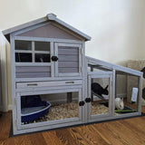 Indoor/outdoor bunny cage with wire floor and front access doors