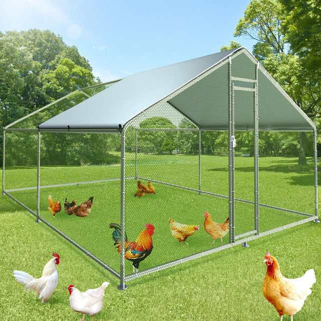 Outdoor poultry run with PVC-coated mesh and snap-pin frame design