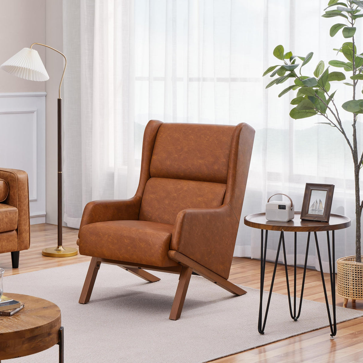 Tufted Armchair with Built-in Lumbar Support in Retro Finish