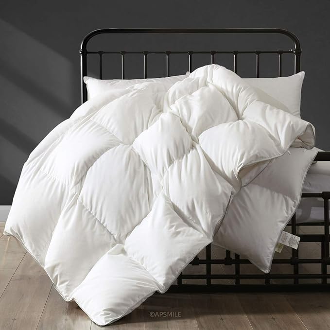 Luxurious California King Goose Feathers Down Comforter