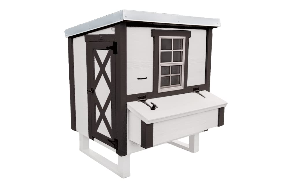 Wooden hen house for 10 chickens with waterproof paint and screened window