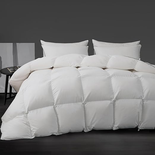 Gray Hungarian goose down comforter with 850 fill power, ultra-soft and breathable duvet for all-season warmth