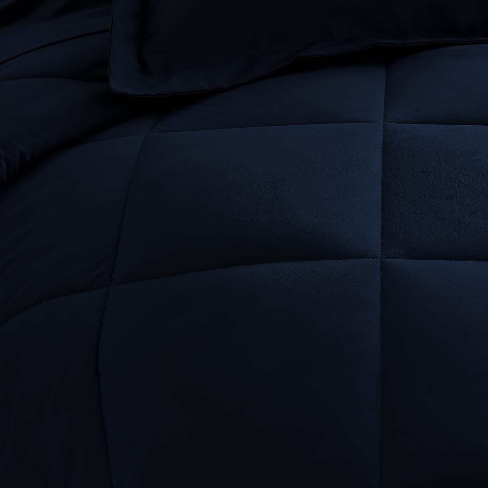 Queen Bed in a Bag 7 Pieces Comforter Set and Sheets All Season Bedding Sets