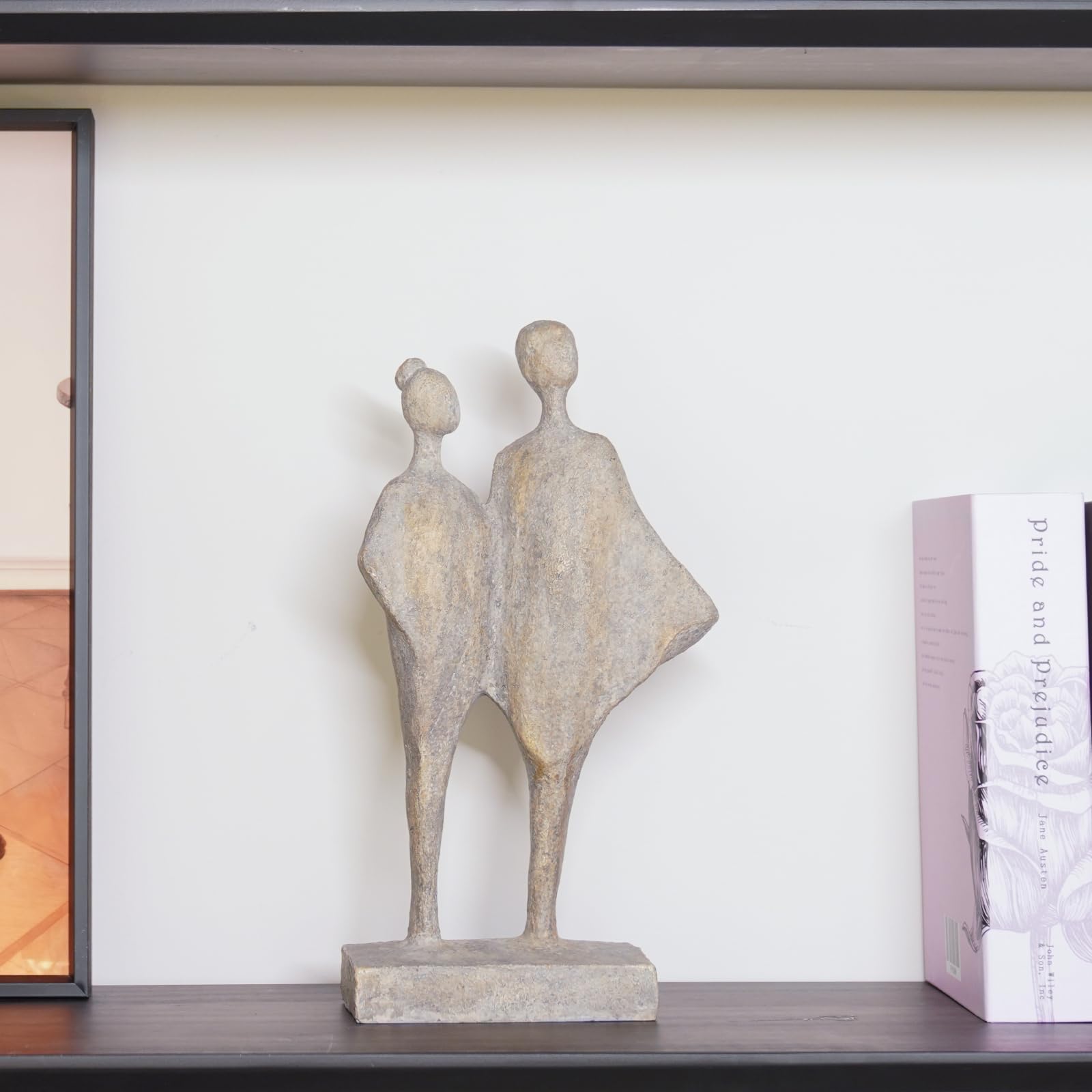 Sculptures Home Decor Wedding Gifts - Resin Snuggling Couple Statues