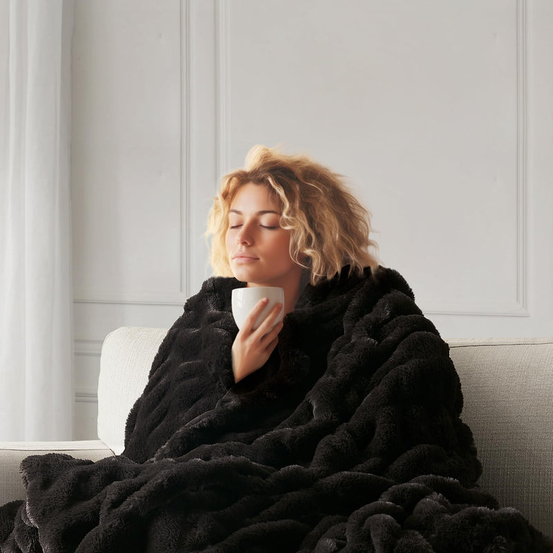 Luxury Ruched Faux Fur Throw Blanket Ultra Soft Cozy Puzzy