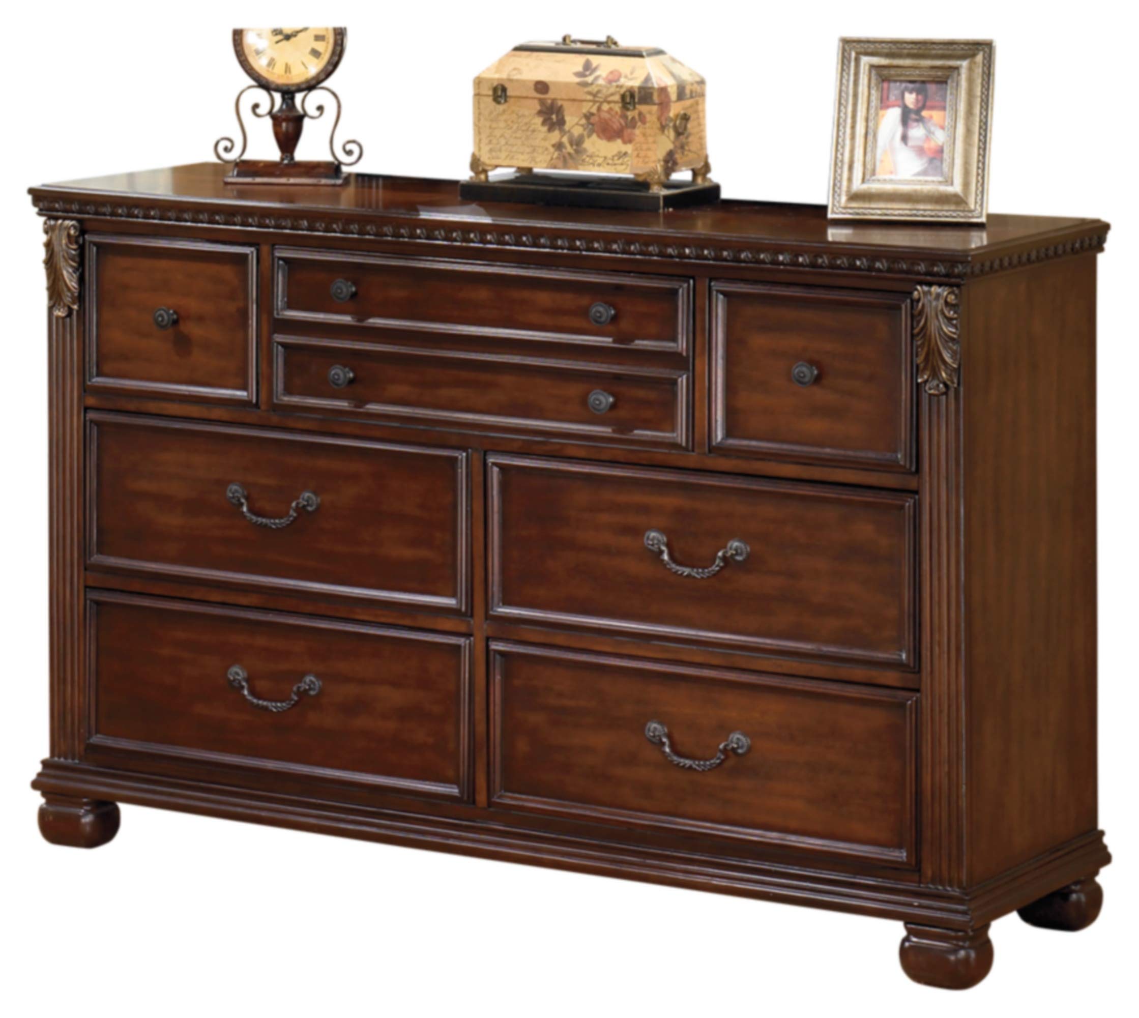 5 Drawer Chest of Drawers and 7 Drawer Dresser