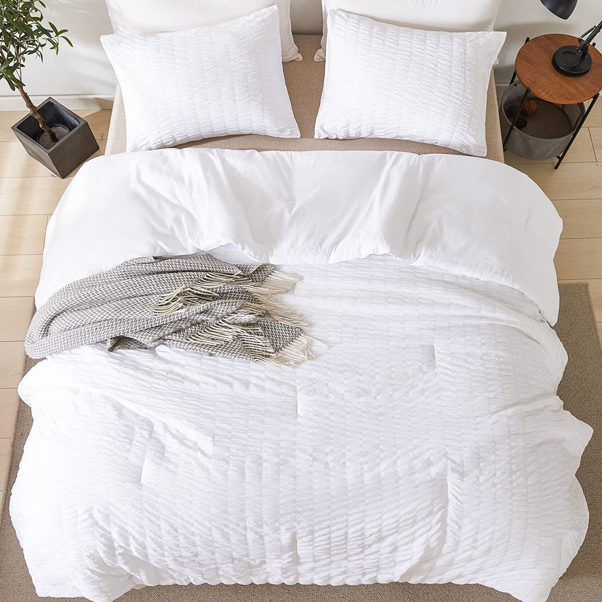 White Twin Size Comforter Set, 2 Pieces Bedding Comforter Sets (1 Seersucker Textured Comforter & 1 Pillowcase), Lightweight Microfiber Down Alternative Bed Set (66x90 inches)