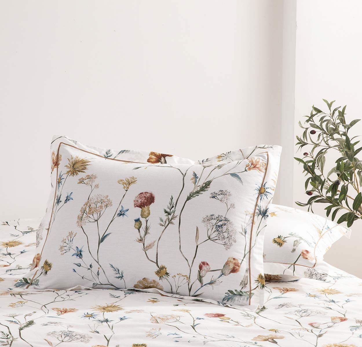 600 Thread Count Cotton White Printed Cotton Comforter Set