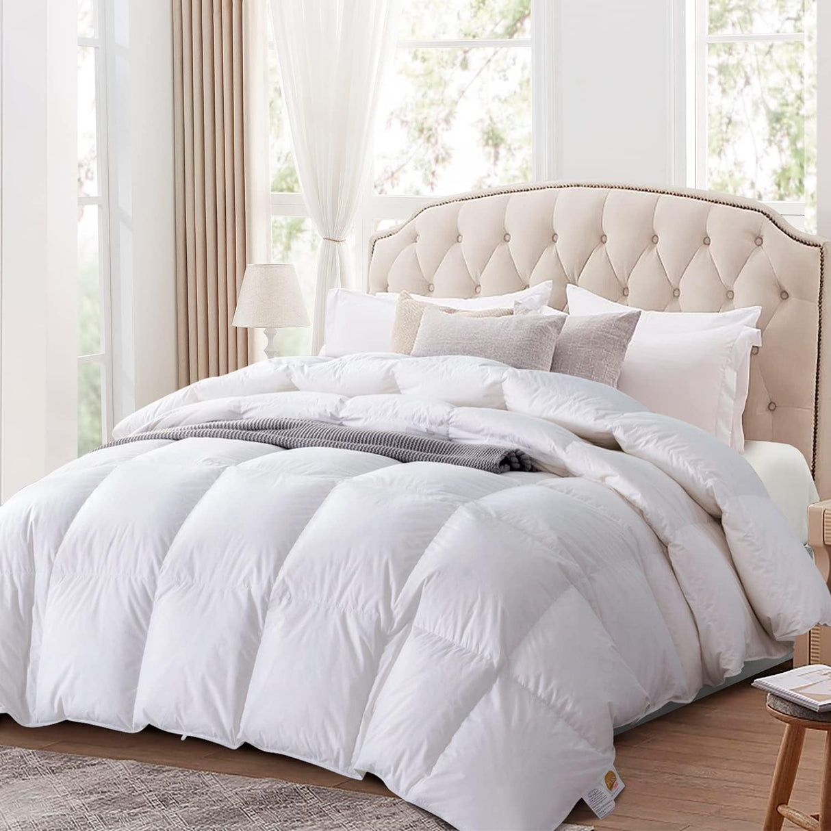 Luxurious Feathers Down Comforter Queen Size, Fluffy Hotel Collection Duvet Insert