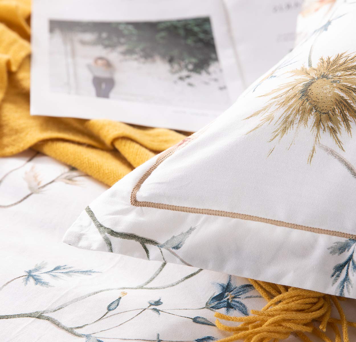 600 Thread Count Cotton White Printed Cotton Comforter Set