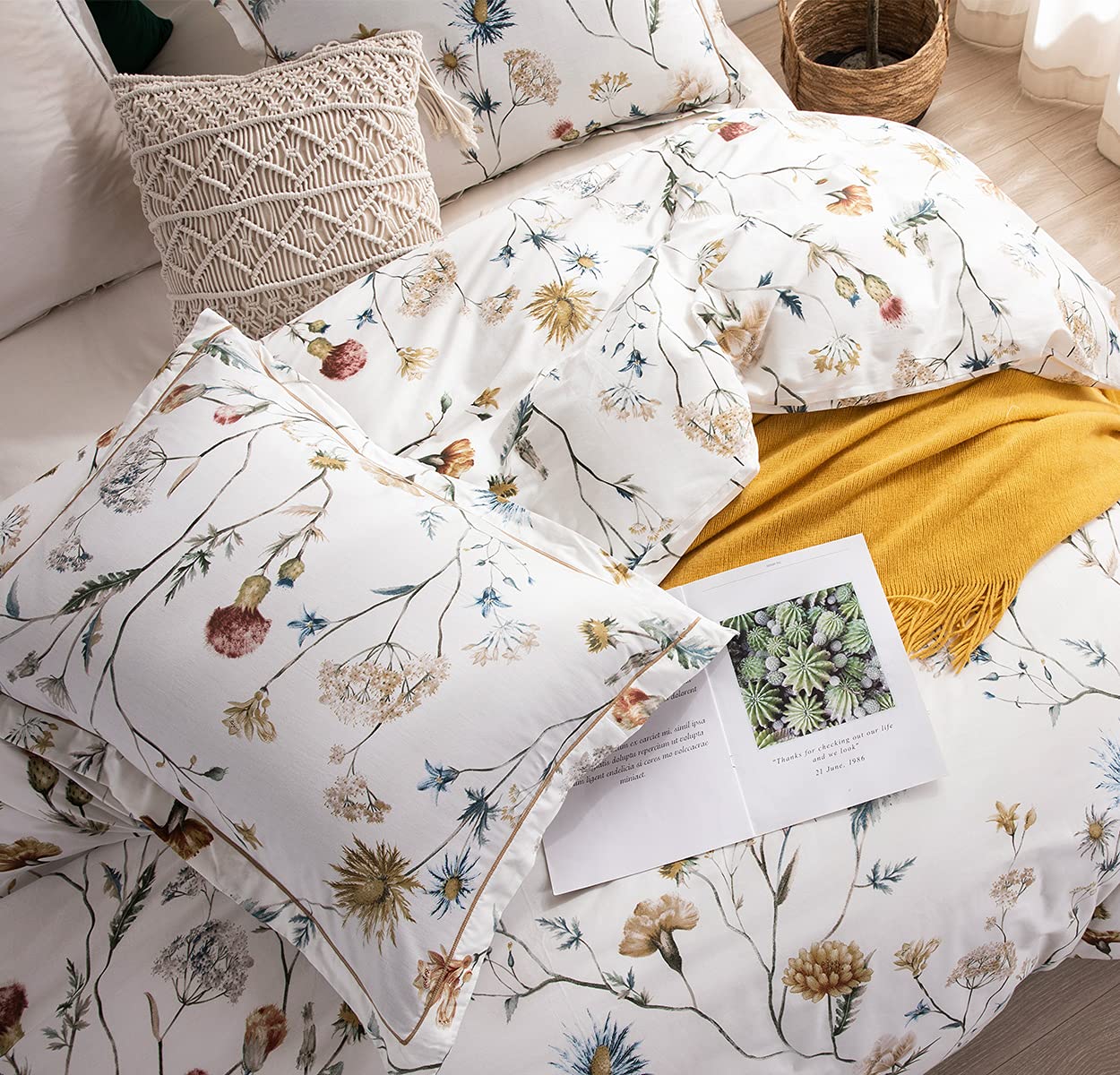 600 Thread Count Cotton White Printed Cotton Comforter Set