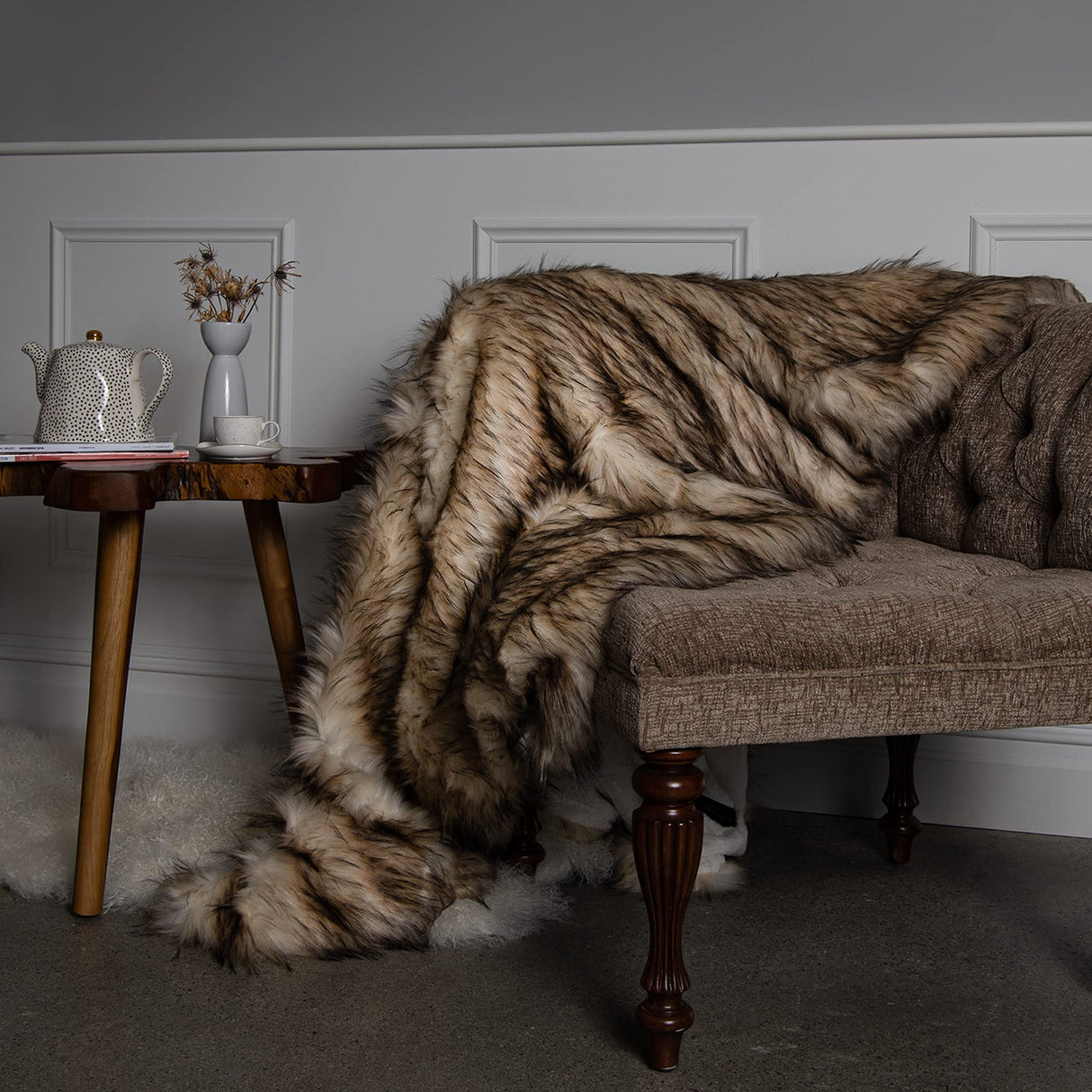 Heavyweight Super Soft Luxury Faux Fur Oversized Throw Blanket  Bleached Finn