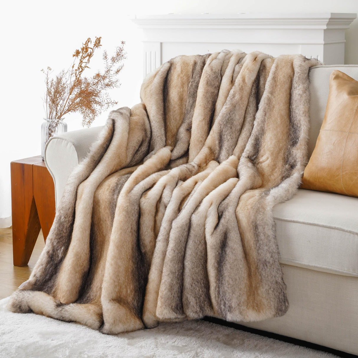 Luxury Faux Fur Throw Blanket, Soft Cozy Mink Fur Blanket for Couch, Sofa, Chair