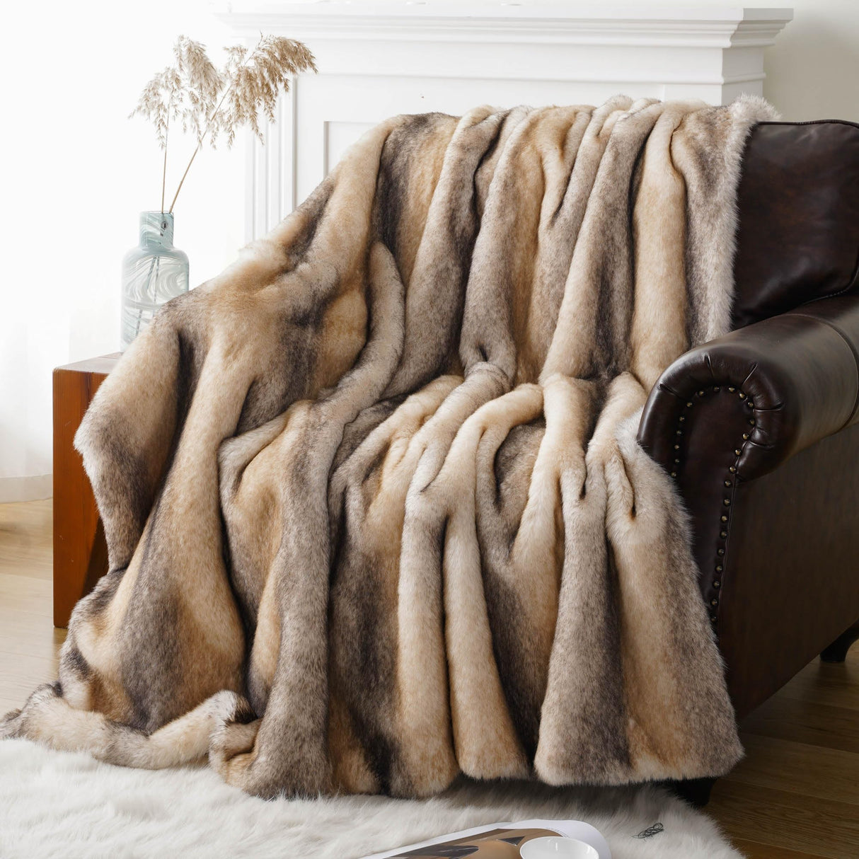 Luxury Faux Fur Throw Blanket, Soft Cozy Mink Fur Blanket for Couch, Sofa, Chair