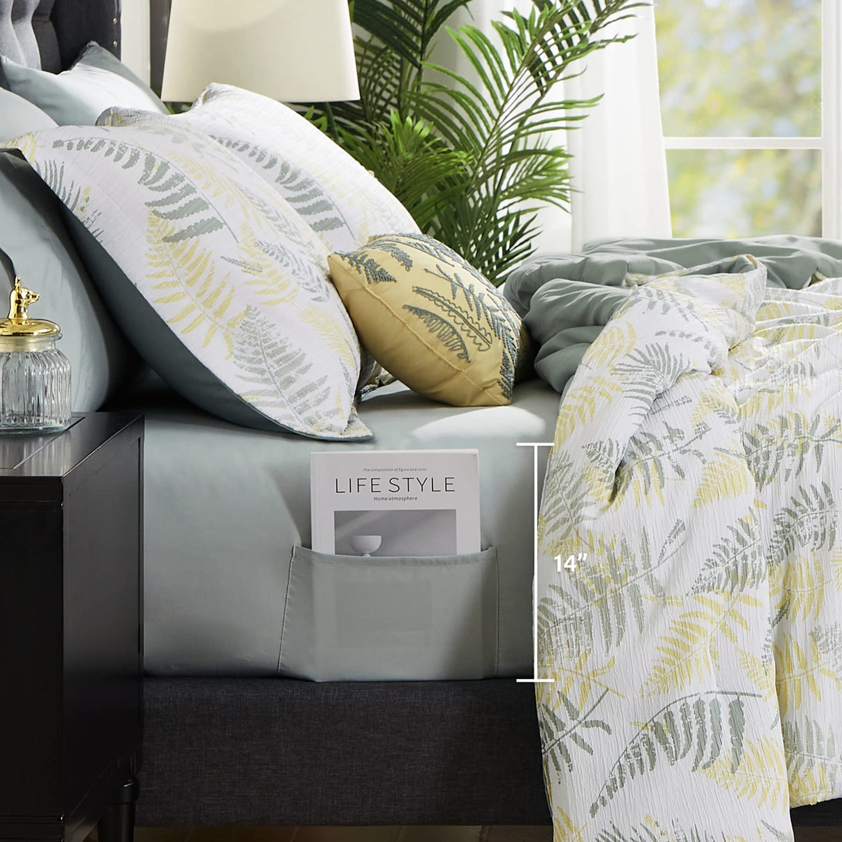 Textured Design Sage Green and Yellow Leaves Printed Comforter