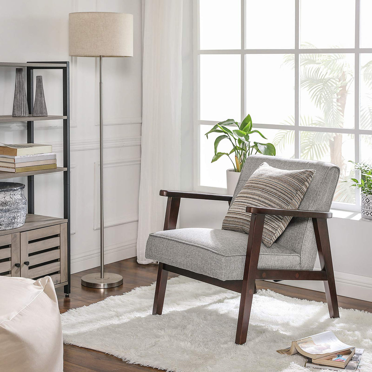 Leisure Chair with Solid Wood Armrest and Feet, Mid-Century Modern Accent Sofa