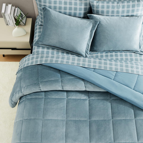Luxury Queen Size Comforter Sets 7 Piece, Light Blue Plush Flannel Velvet Comforter Set