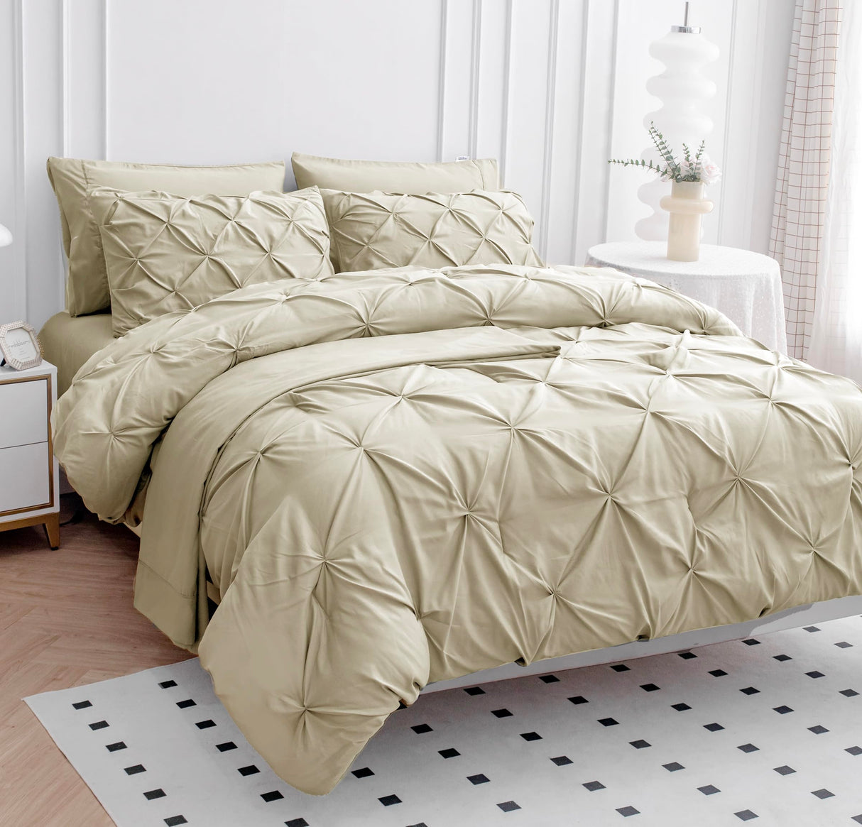 Queen Comforter Set – 7 Piece Bed in a Bag – Pinch Pleated Queen Size Bedding Set