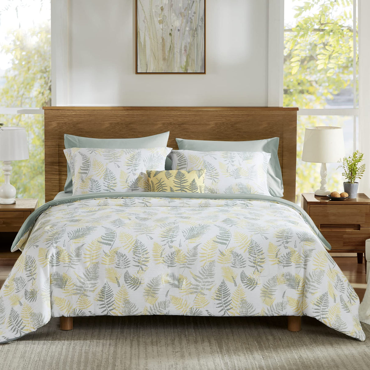 Textured Design Sage Green and Yellow Leaves Printed Comforter