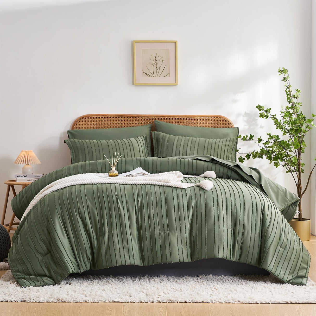 King Size Comforter Set,7 Pieces Bed in a Bag Green Tufted Comforters King Size