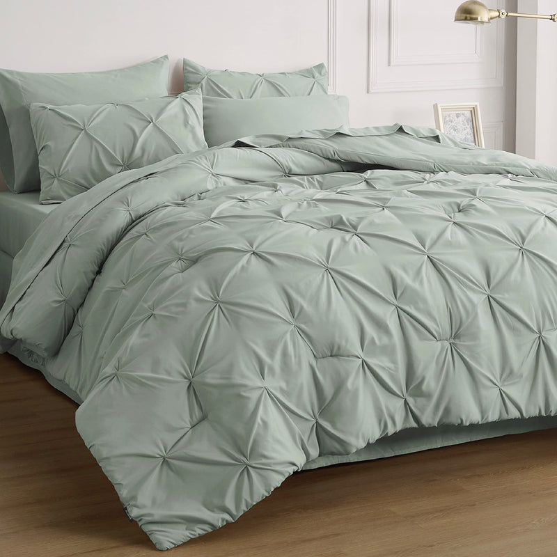 Green Comforter Set Queen - Bed in a Bag Queen 7 Pieces, Pintuck Beddding Sets Green