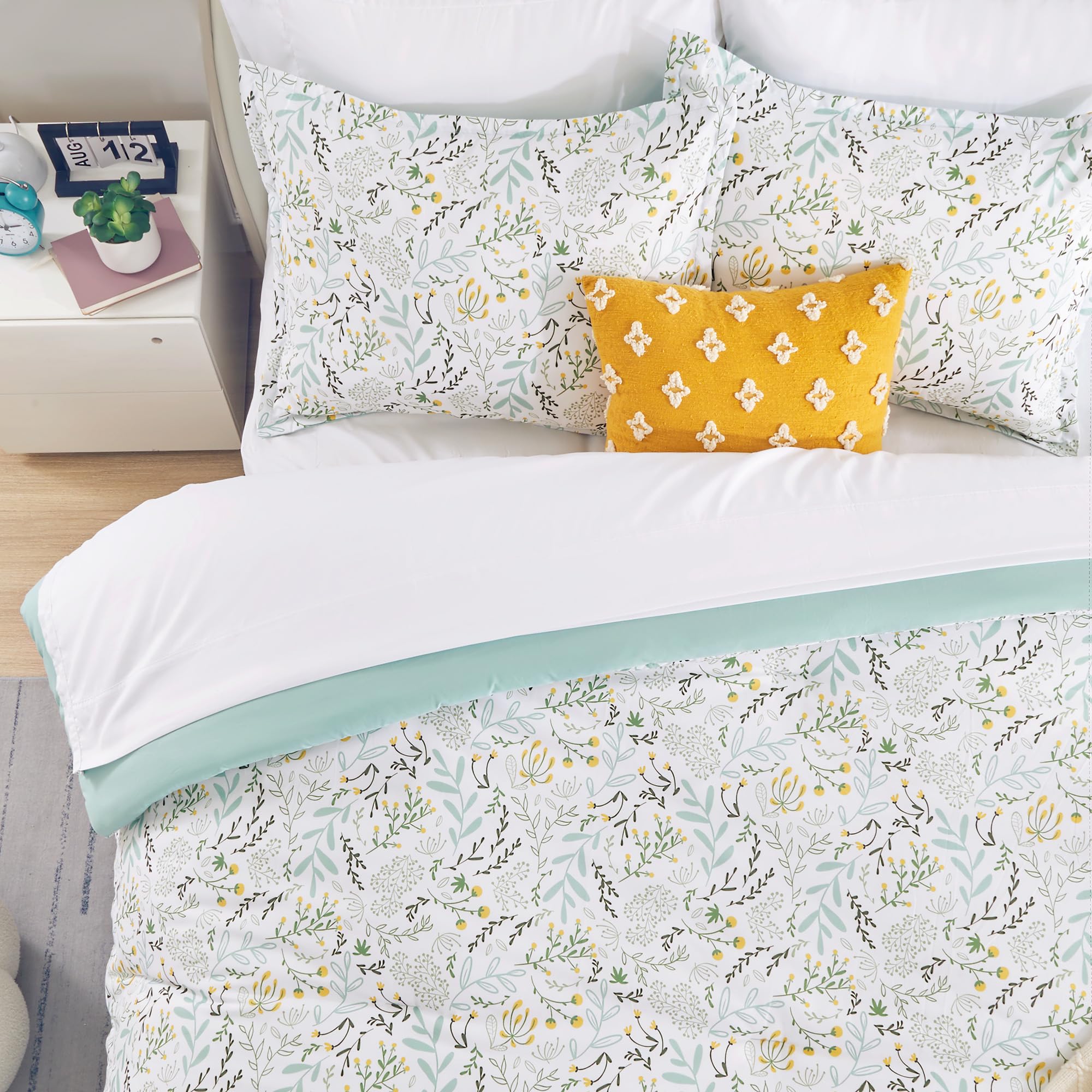 Cute Floral Bedding Comforter Sets, 3 Pieces Breathable and Soft Comforter with Pillow