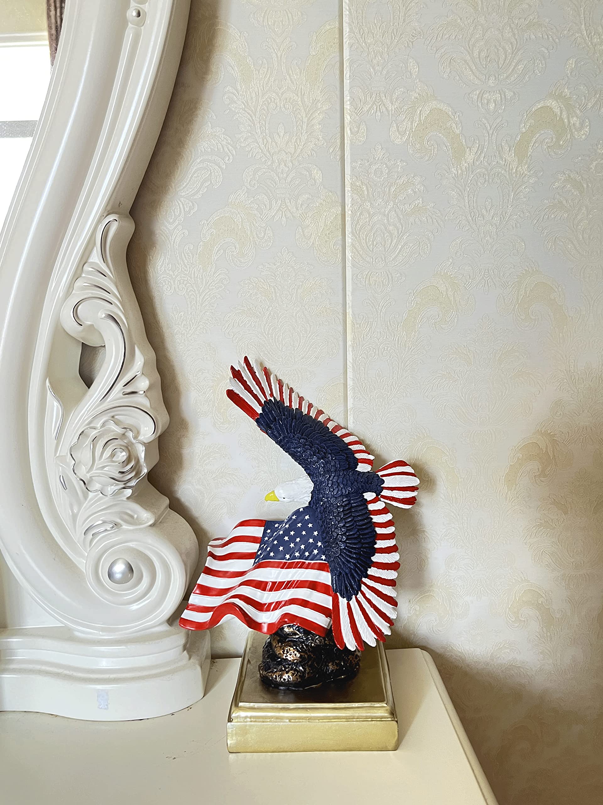 Eagle Statue Home Decoration Collectible Figurines - Office, Garden