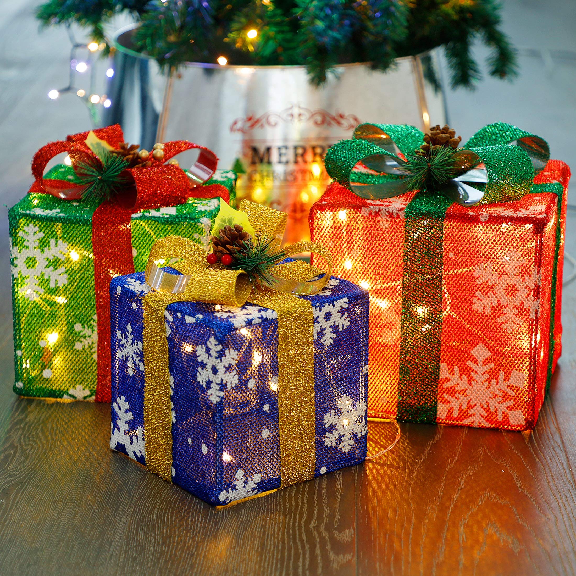 Set of 3 Lighted Gift Boxes Christmas Decorations